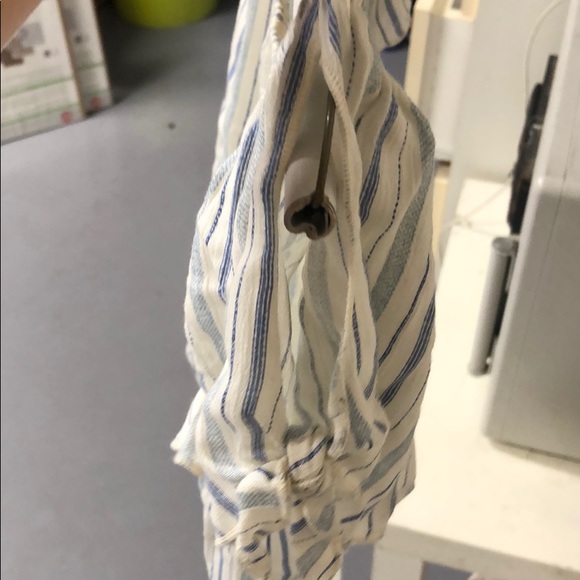 Off the shoulder top with tie open sleeves - Picture 2 of 2